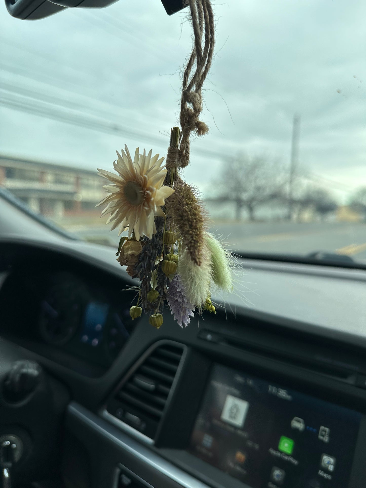 Frosty Dried Mini Bouquet