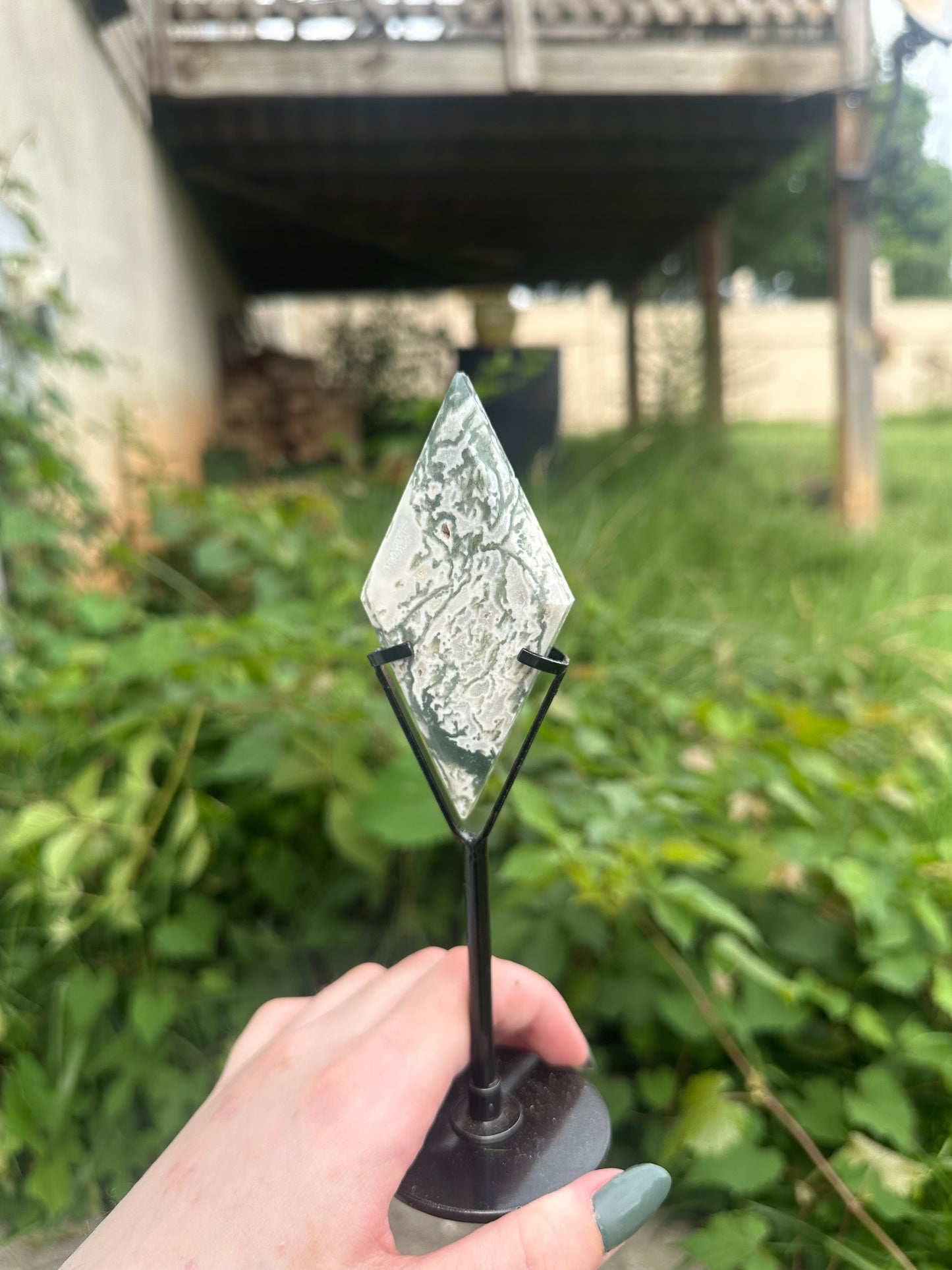 Moss Agate Diamond + stand