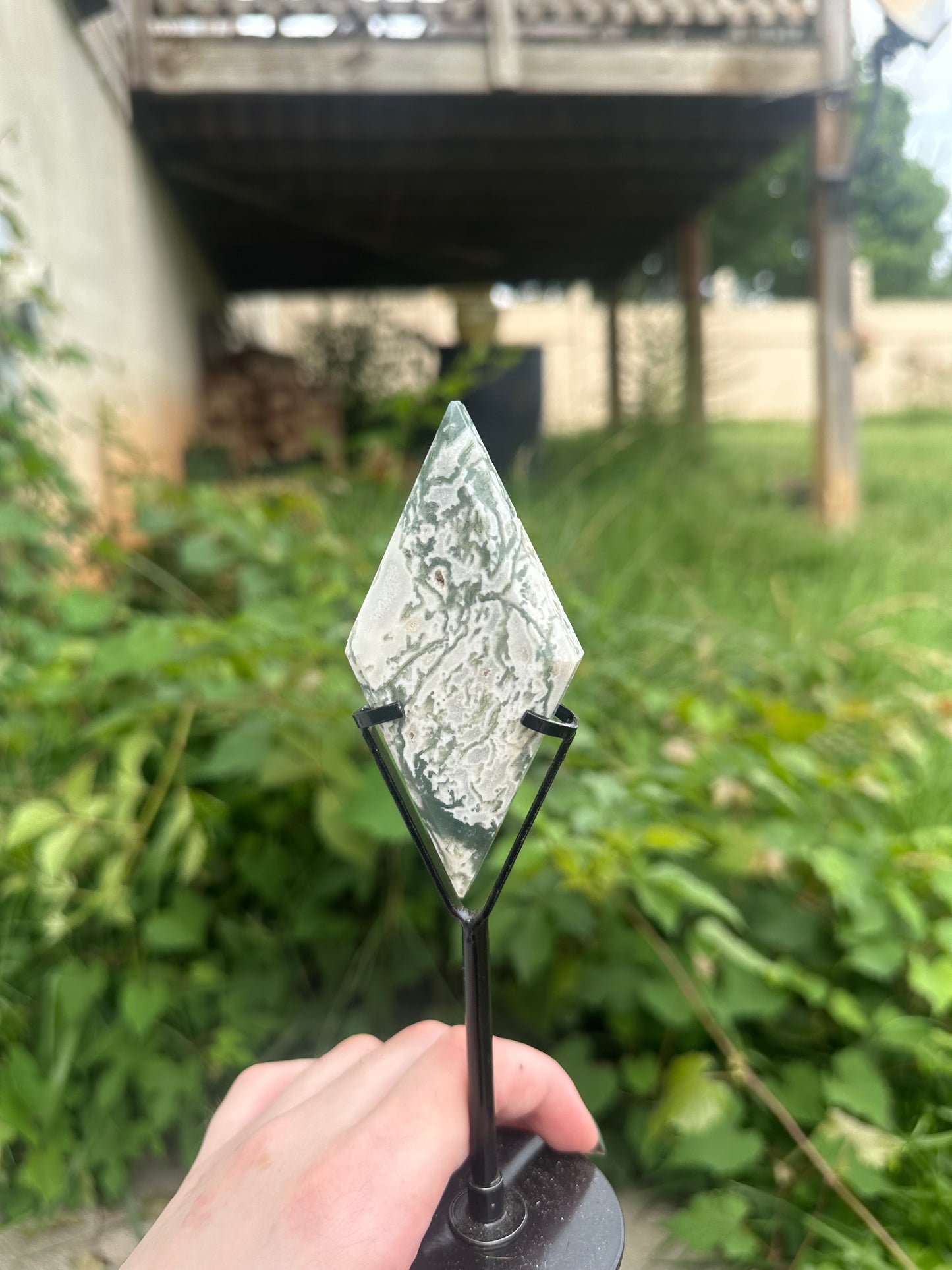 Moss Agate Diamond + stand