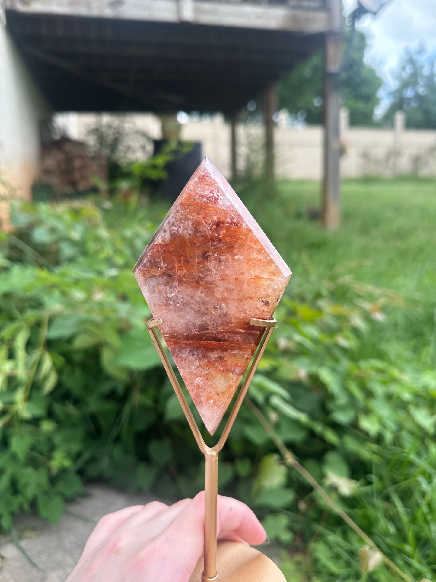 Fire Quartz Diamond + stand