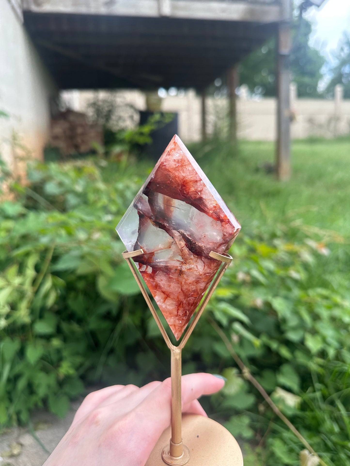 Fire Quartz Diamond + stand