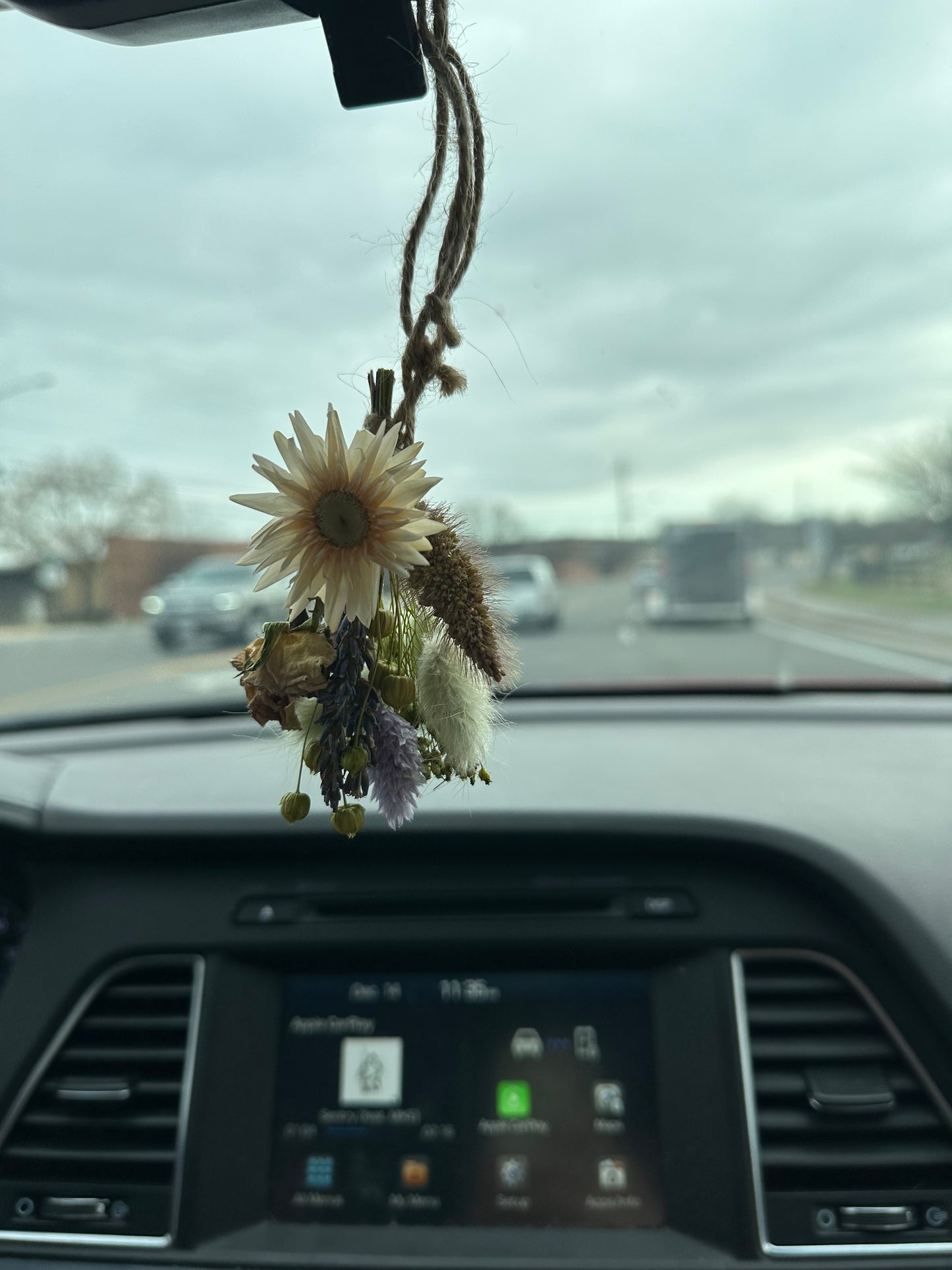 Frosty Dried Mini Bouquet