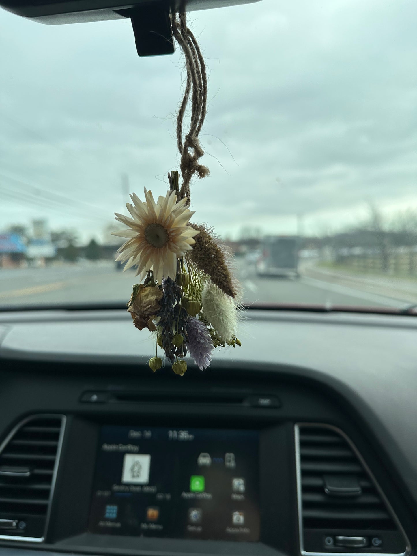 Frosty Dried Mini Bouquet